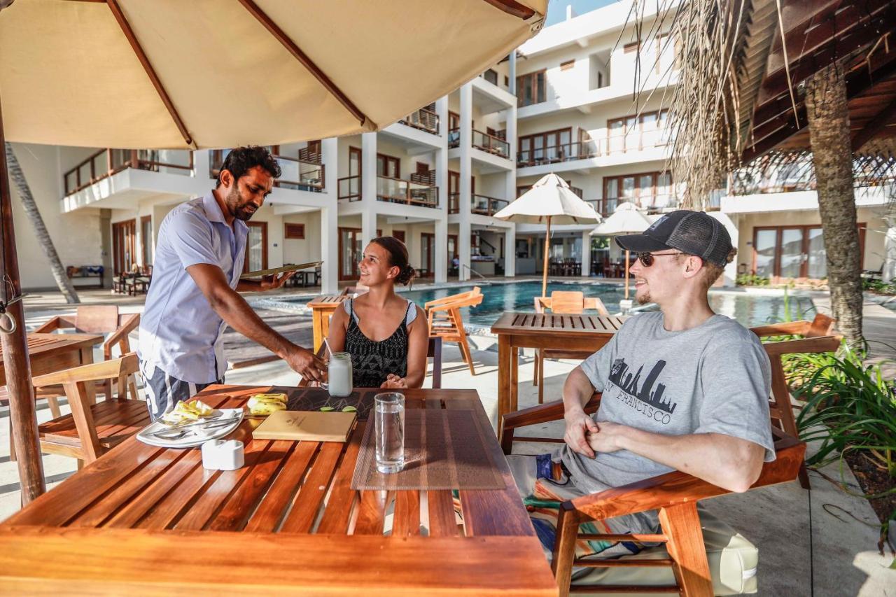 Sapphire Seas Beachfront Hotel