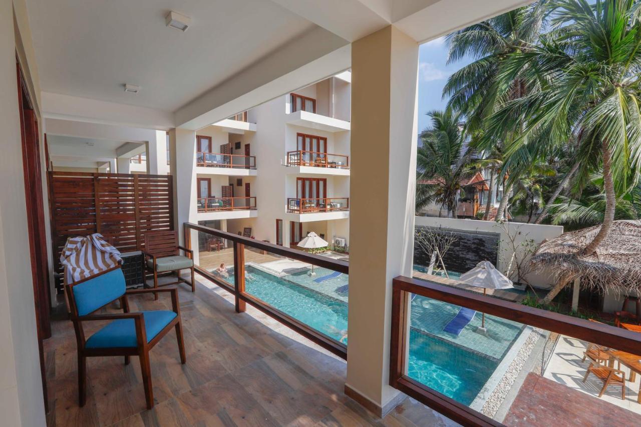 Hotel Sapphire Seas Beachfront Hikkaduwa